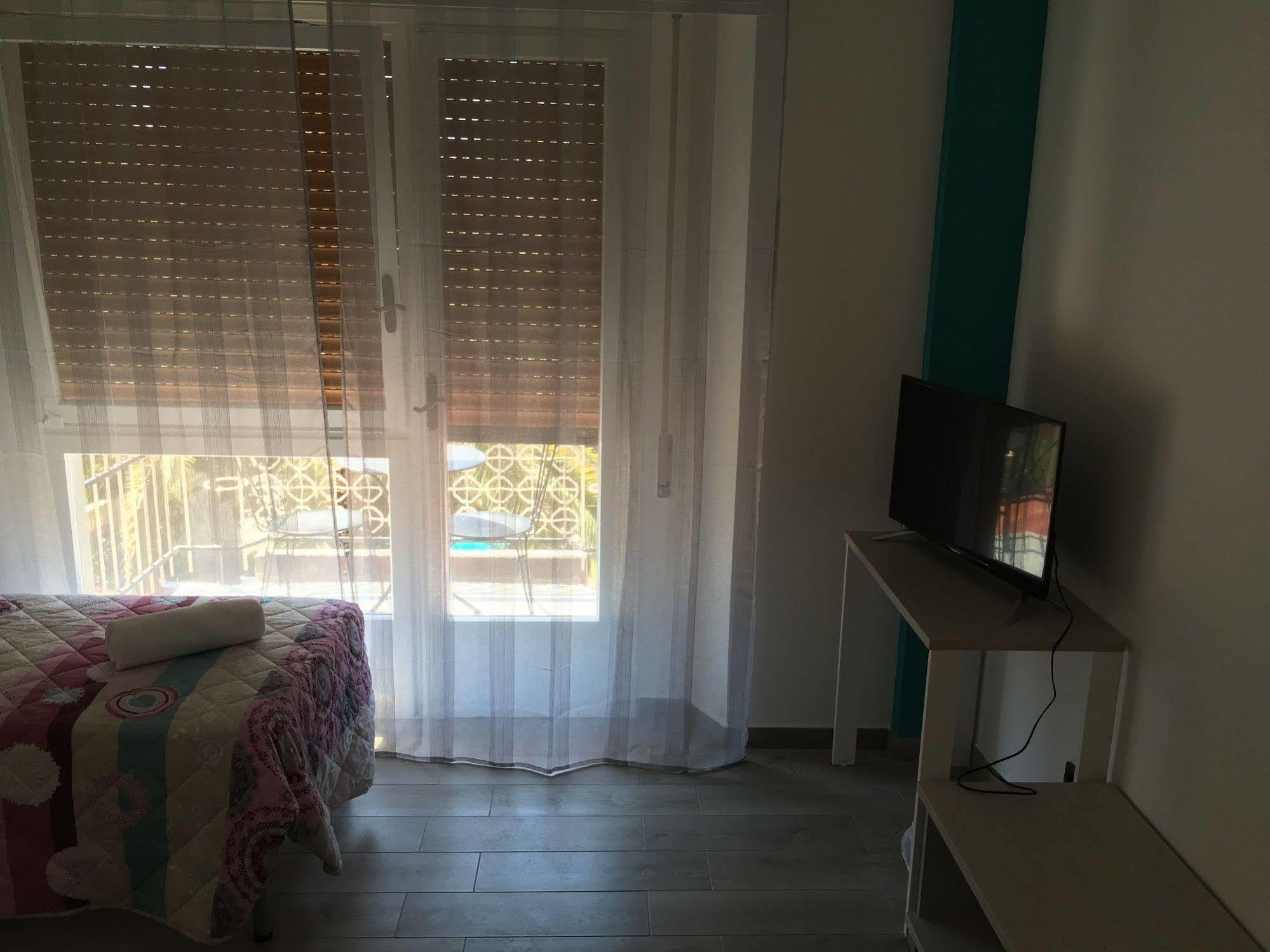 Hotel Astoria 보르디게라 외부 사진