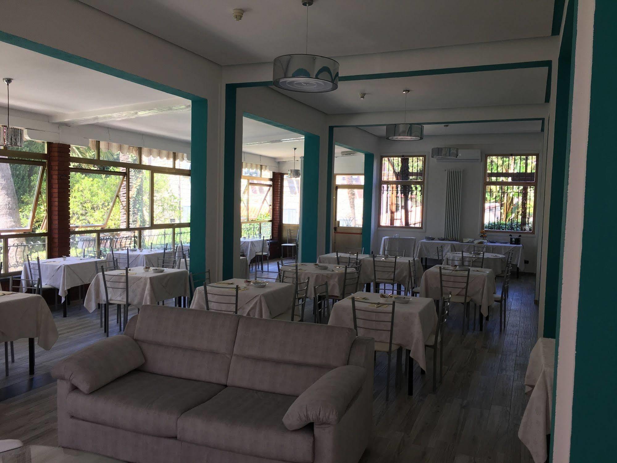 Hotel Astoria 보르디게라 외부 사진
