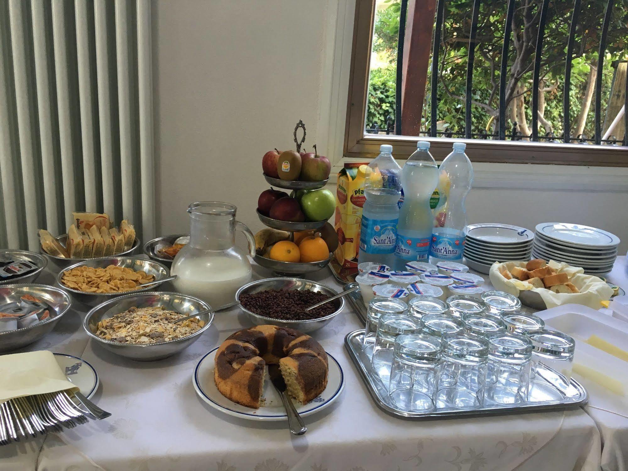 Hotel Astoria 보르디게라 외부 사진