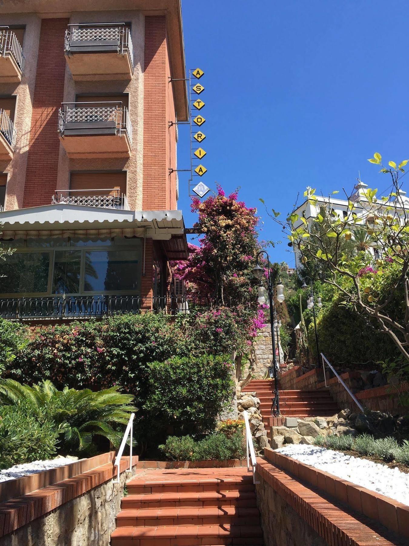 Hotel Astoria 보르디게라 외부 사진